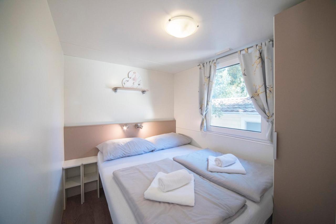 Mobile Home Cube, 3 Bedrooms, Free Parking, Wifi 비오그라드나모루 외부 사진