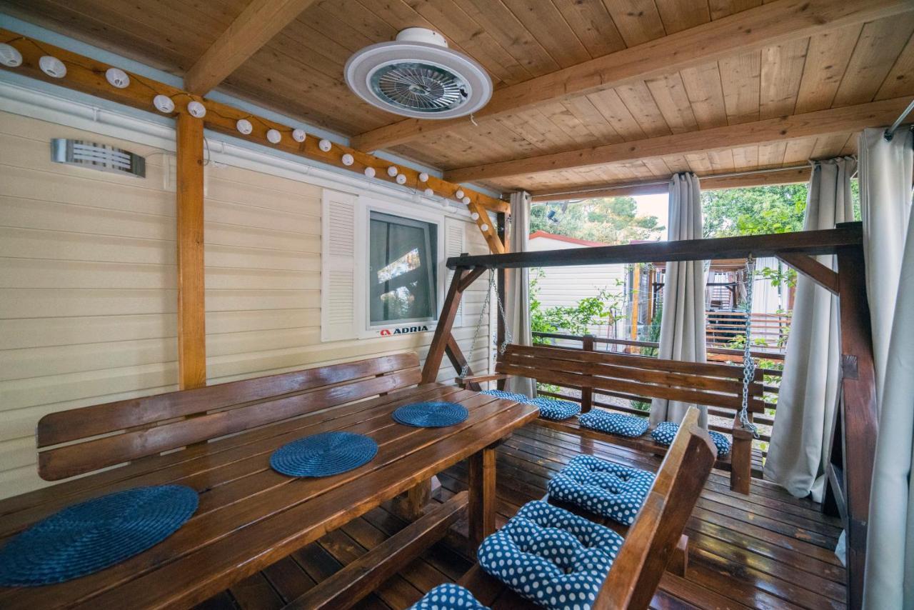 Mobile Home Cube, 3 Bedrooms, Free Parking, Wifi 비오그라드나모루 외부 사진